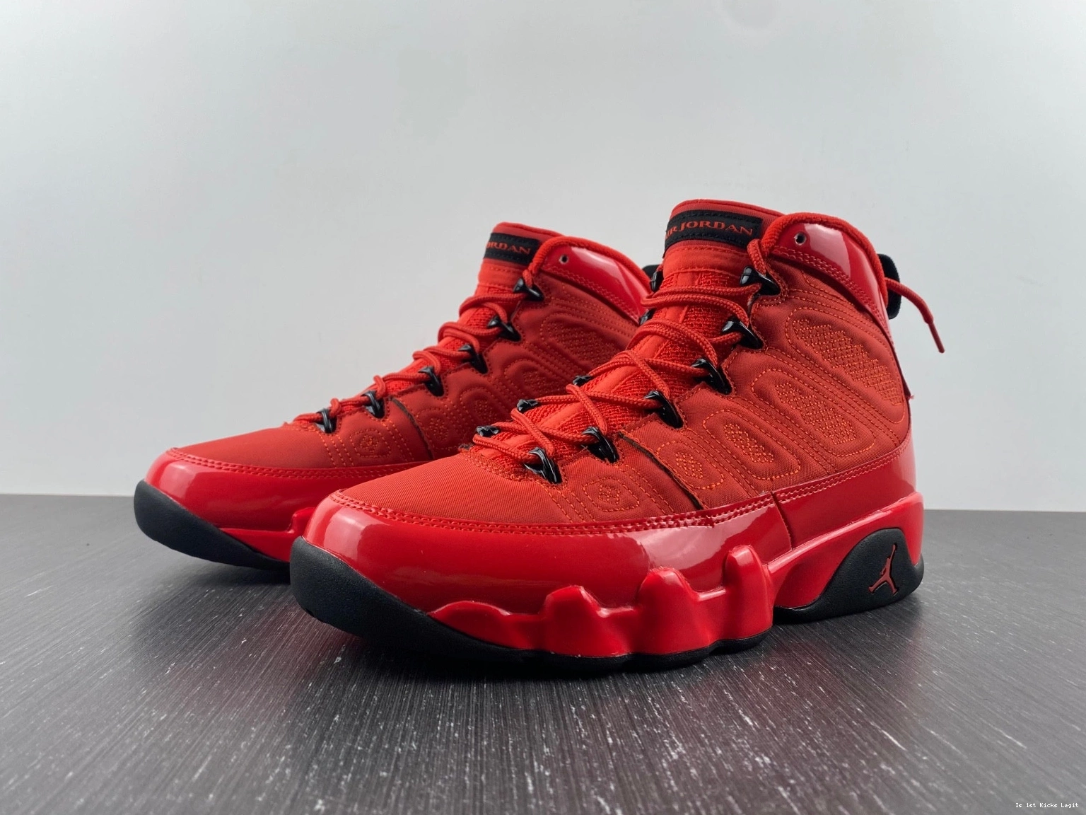 Jordan  CT8019-600 'Chile 9 Air Red' 0224